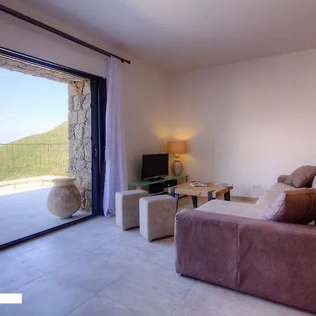 Casa Di Roc Holiday home Urtaca